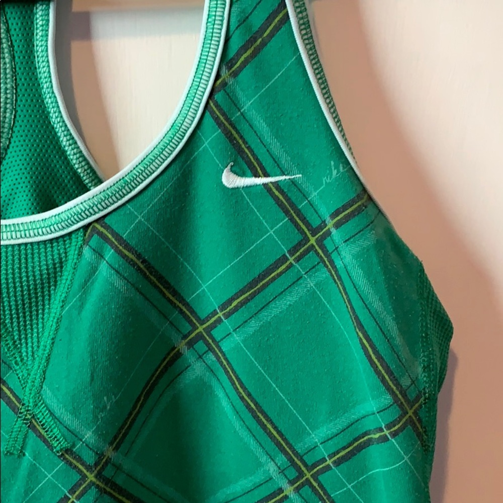 Nike Tank Top - Picture 2 of 8